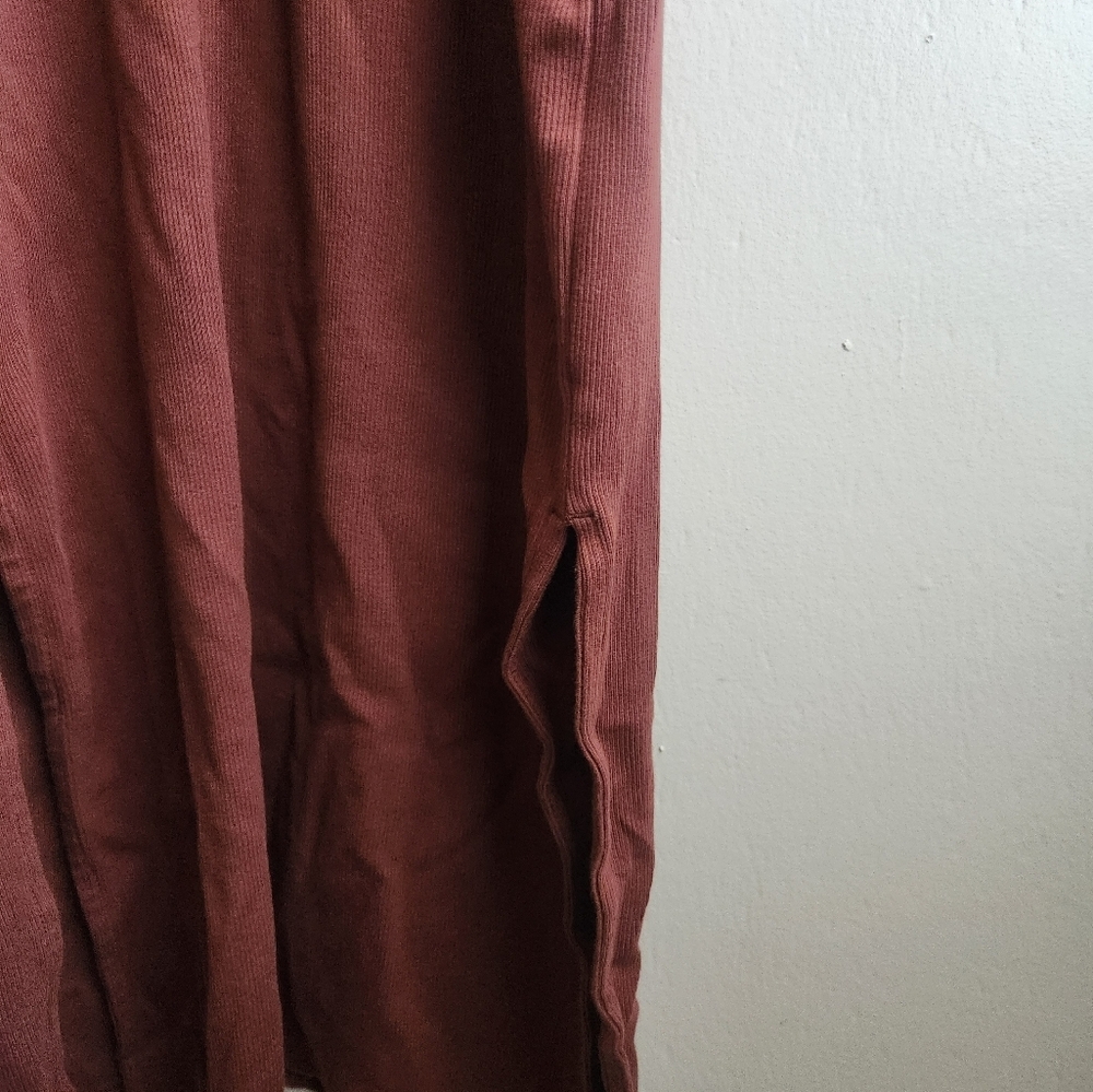 NWOT Old Navy- Rust Halter Rib Dress - Picture 4 of 4